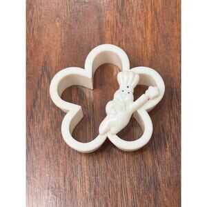 Vintage Pillsbury Doughboy Flower Shape Cookie Cutter White Plastic Y2K